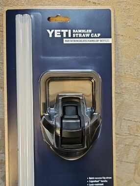 Yeti Rambler Straw Cap in Black